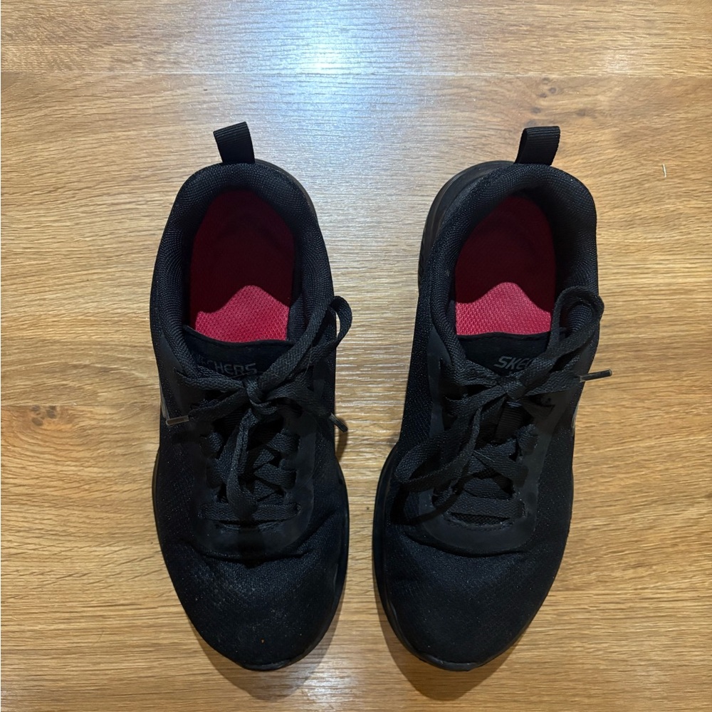 Non-slip Skechers Black Sneakers womens 7